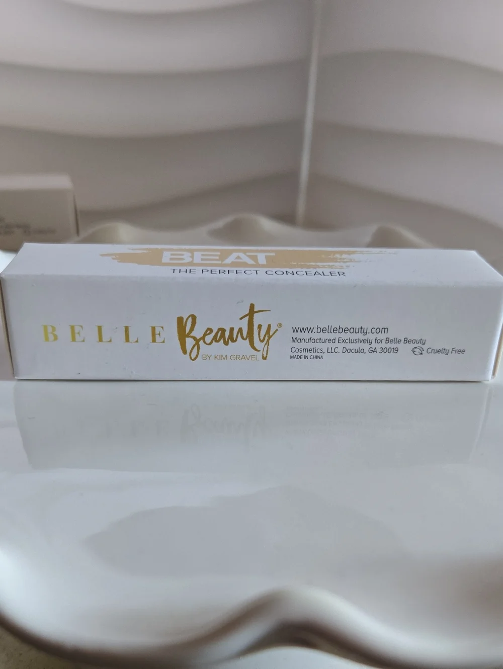 Belle Beauty BEAT The Perfect Concealer - Light